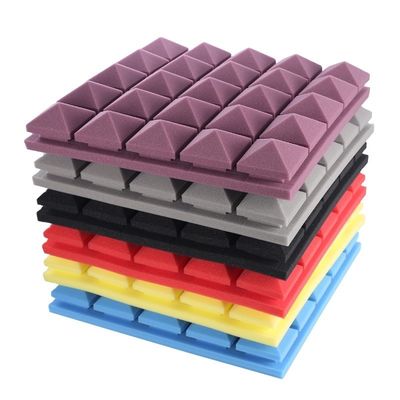Painéis acústicos de edifícios de escritórios com design moderno e características de absorção de som