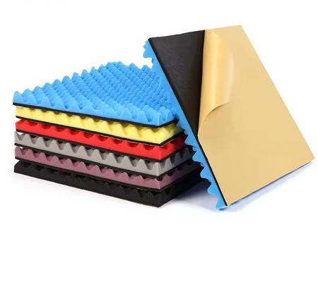14-60 kg/m3 Densidade espuma de absorção de som de design moderno para isolamento acústico de estúdio