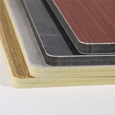 Tabela decorativa WPC com função impermeável e à prova de água