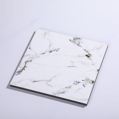 Tabela decorativa WPC com função impermeável e à prova de água