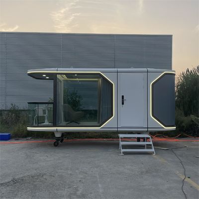 Sala de cápsula espacial de estrutura de aço para villa em design de casa de fazenda pós-moderna