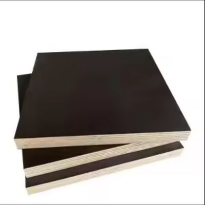 Decoração de dois lados Modern Veneer Board 12x18mm Marine Film Faced Plywood Panels